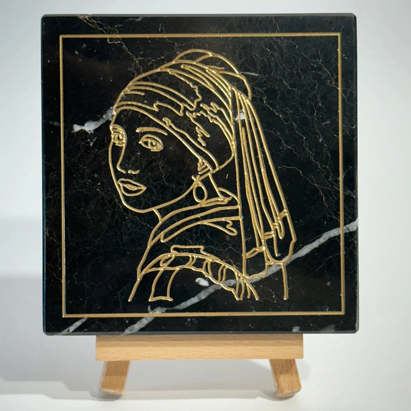 Stone Engraved Artpiece Johannes Vermeer - Girl with a pearl earring into Marble